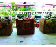 Buffet de Festa Junina Com Barraquinhas